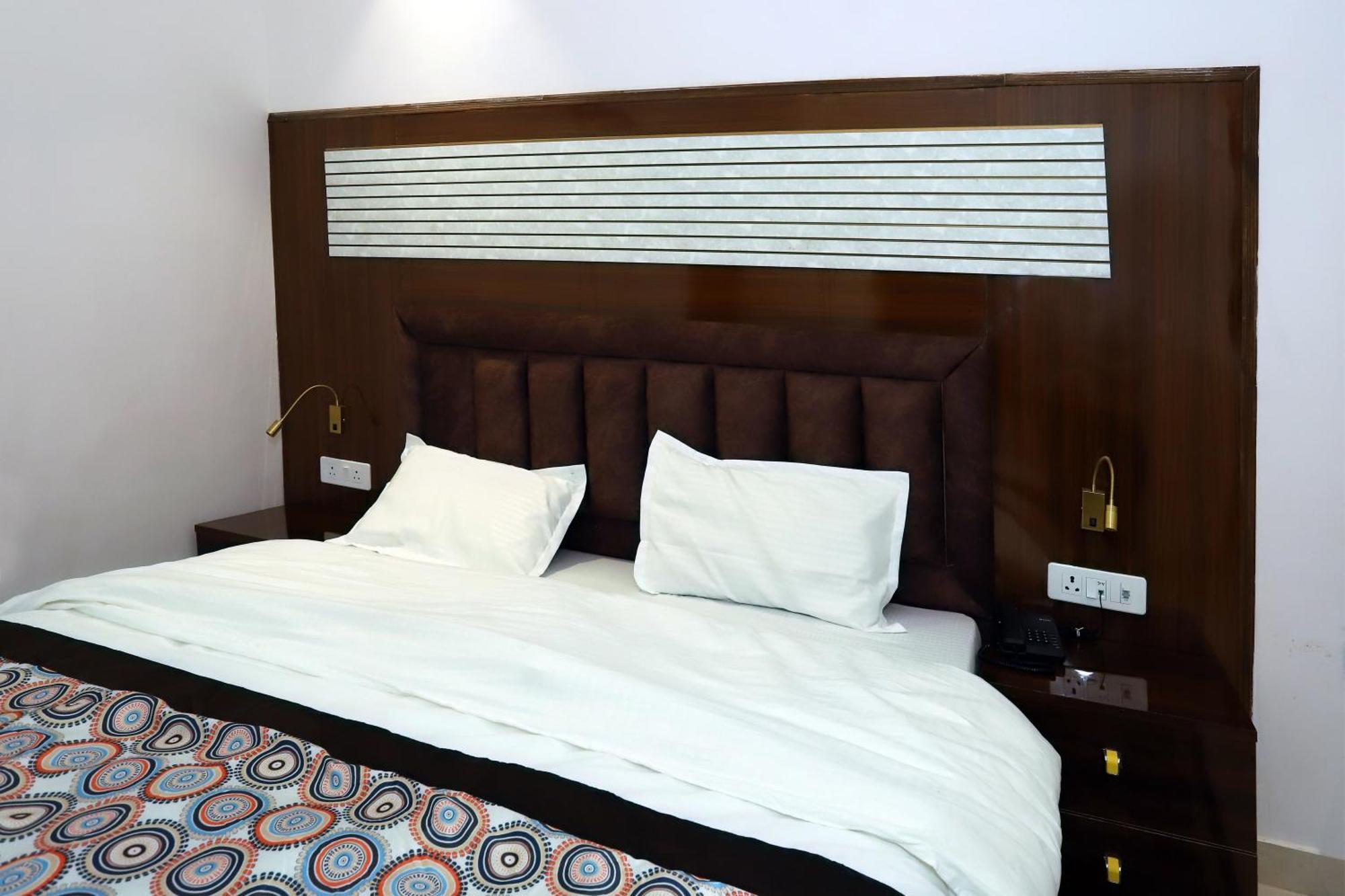 Vrindavan Guest House Új-Delhi Kültér fotó