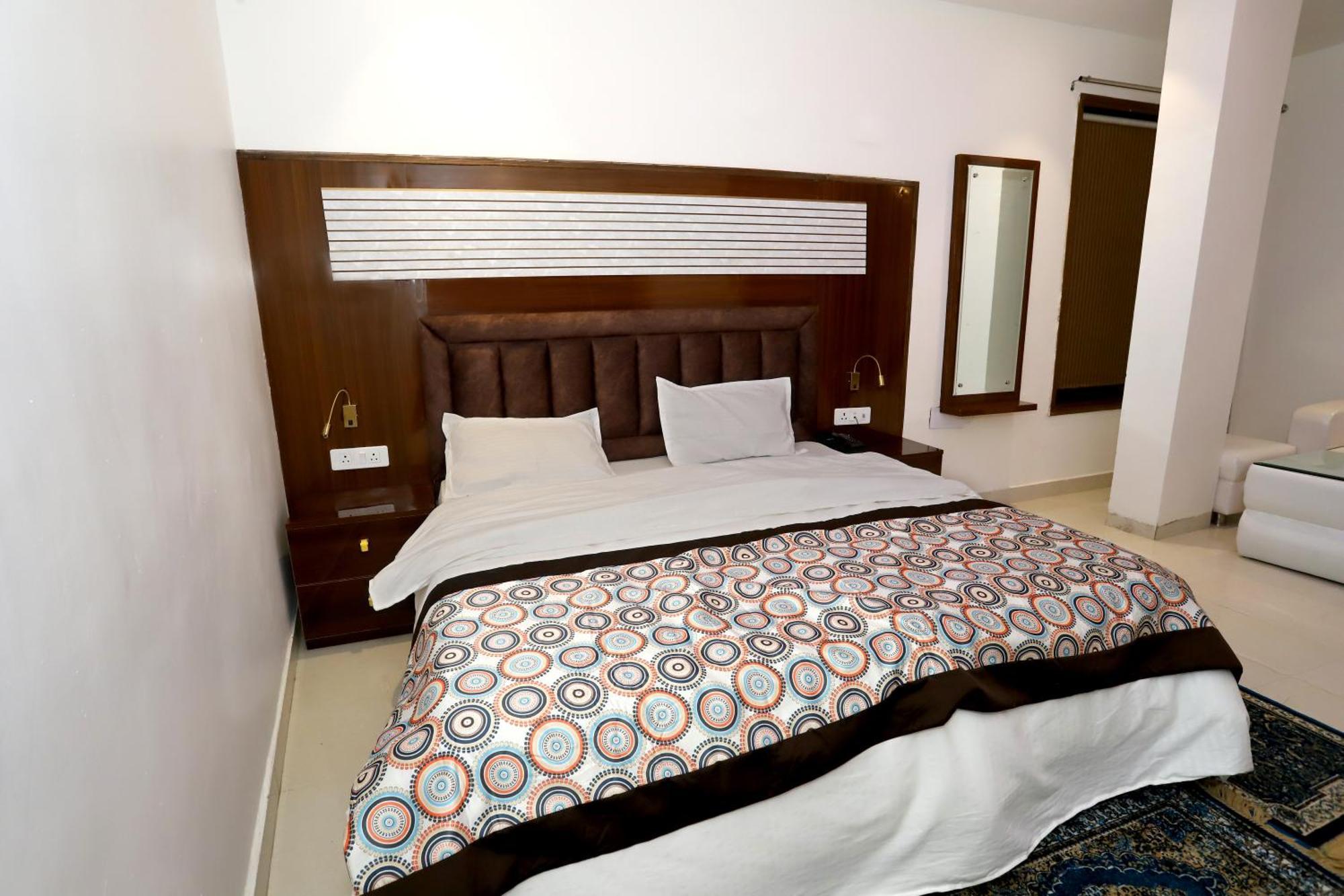Vrindavan Guest House Új-Delhi Kültér fotó